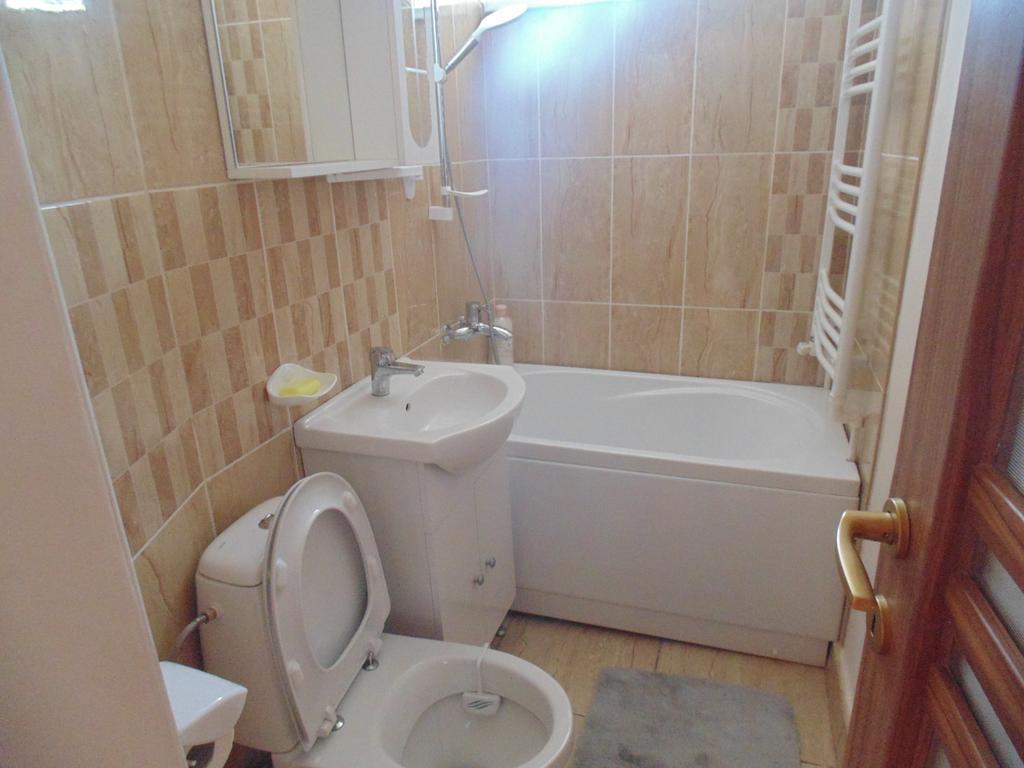 AmigoHD Appartement Hunedoara Buitenkant foto